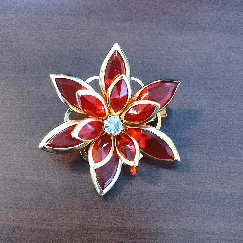 Crystal Flower Brooch (red) NWOT